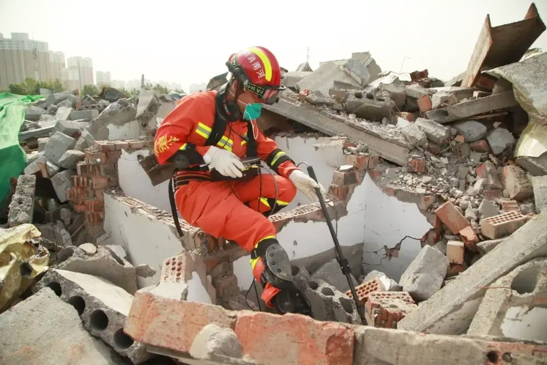 揭秘！生命探測儀5大實戰技巧，讓你的搜救效率飆升200%！